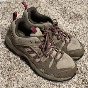 Columbia Hiking Shoes sz 9